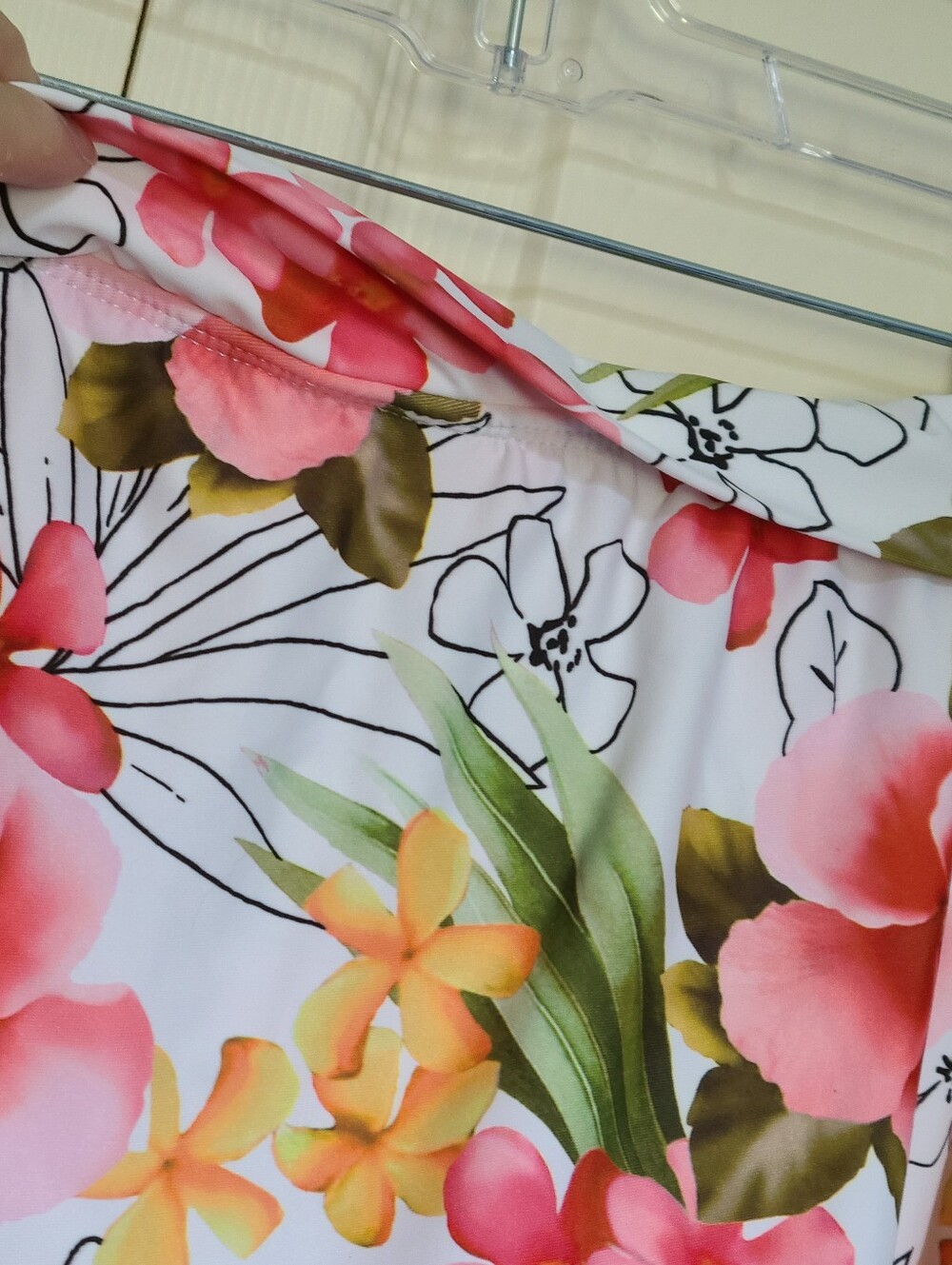 Athena Tropical Floral Bikini Swim Skirt Skort White Red Pink Hibiscus Size 8 - Picture 4 of 9